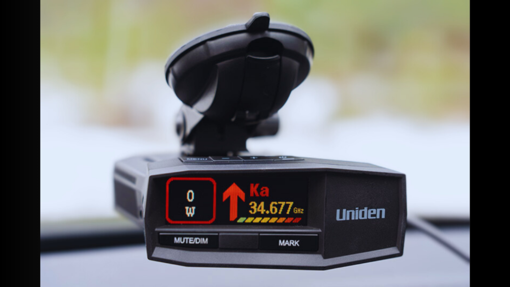 R8 Radar Detector 